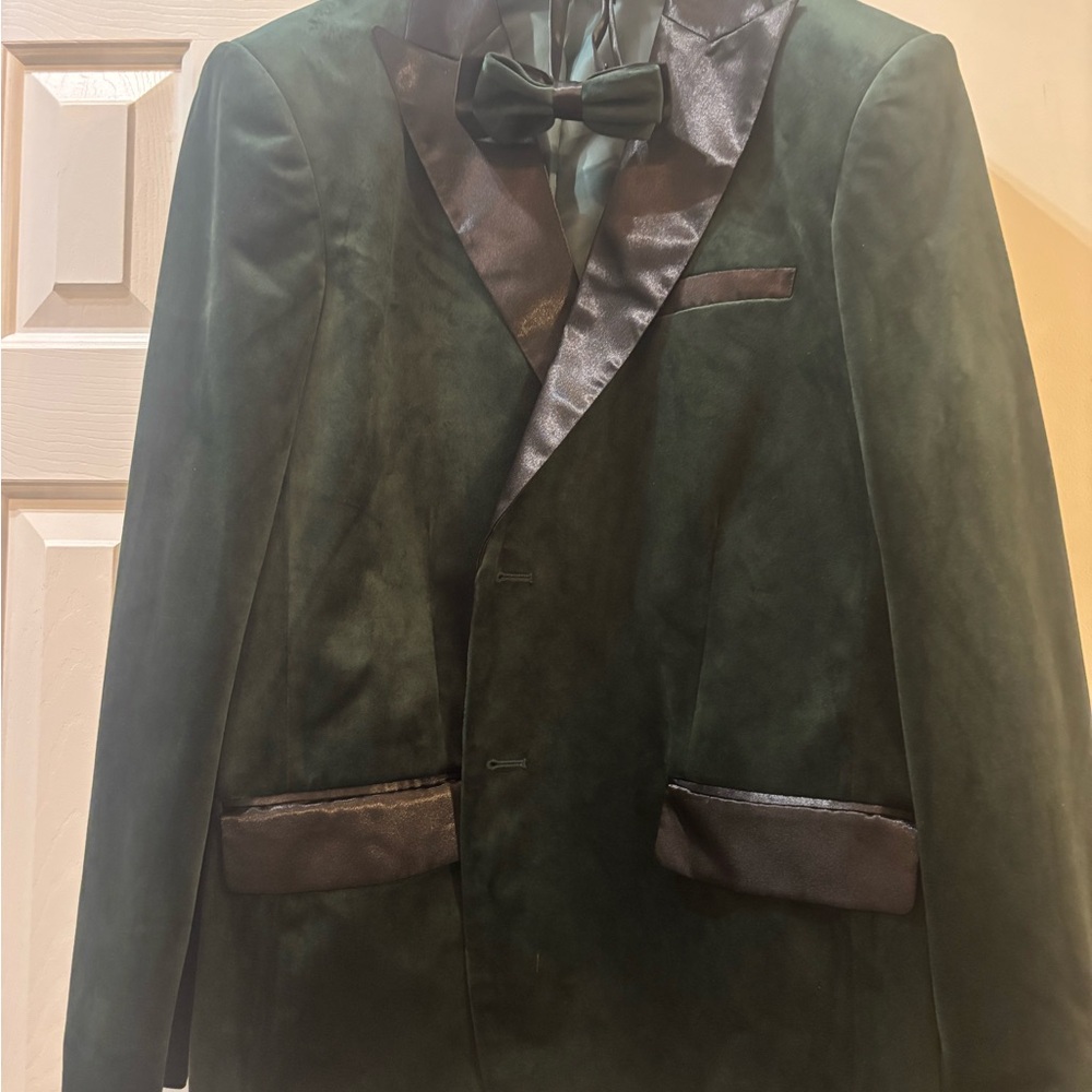 Luxurious Green Velvet Men's Tuxedo Jacket